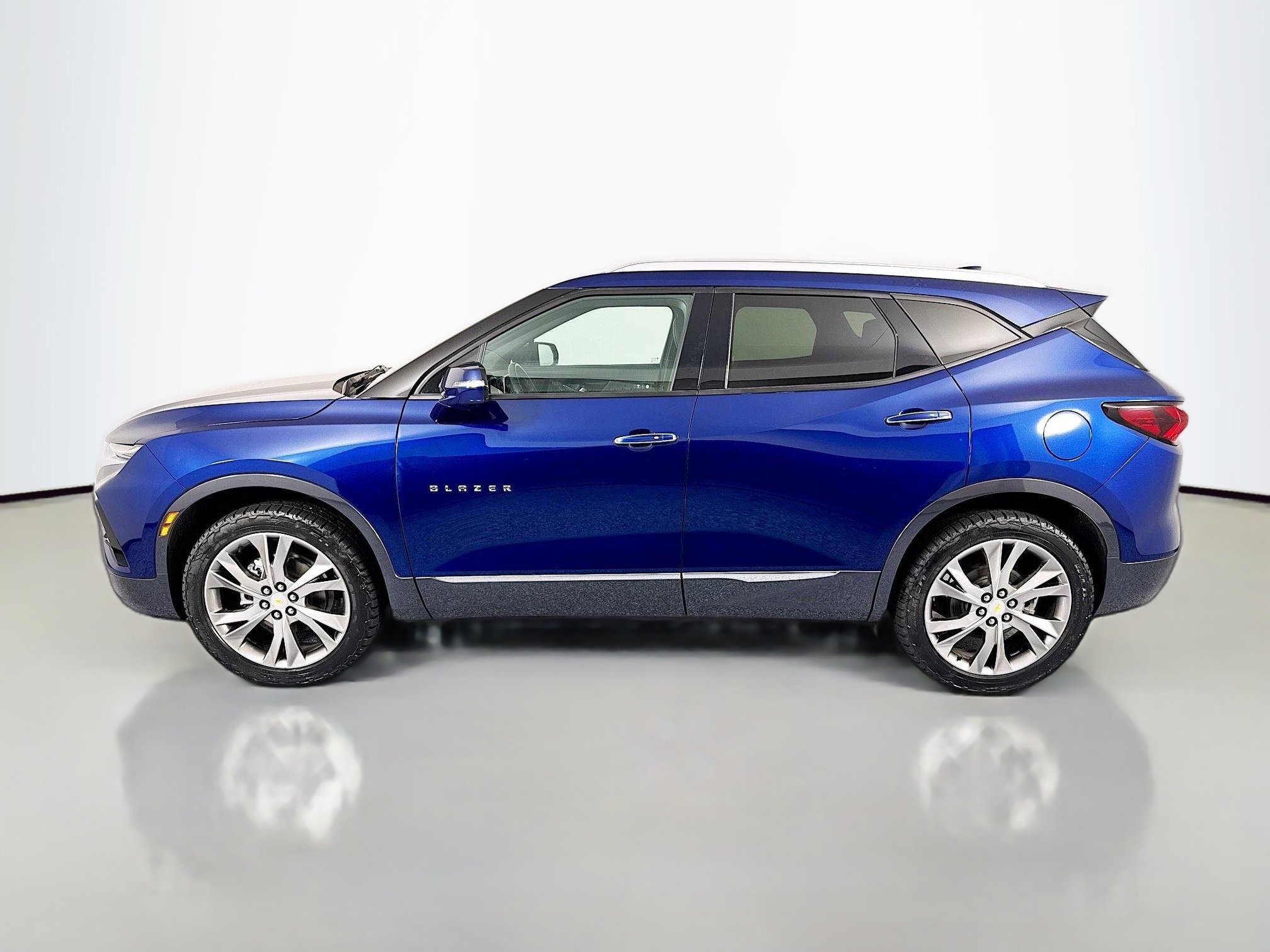 Used 2022 Chevrolet Blazer Premier w/ Enhanced Convenience Package image 8