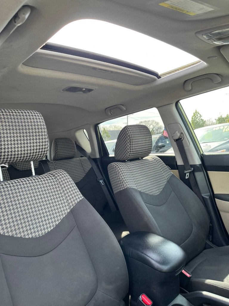 Used 2011 Kia Soul ! image 3