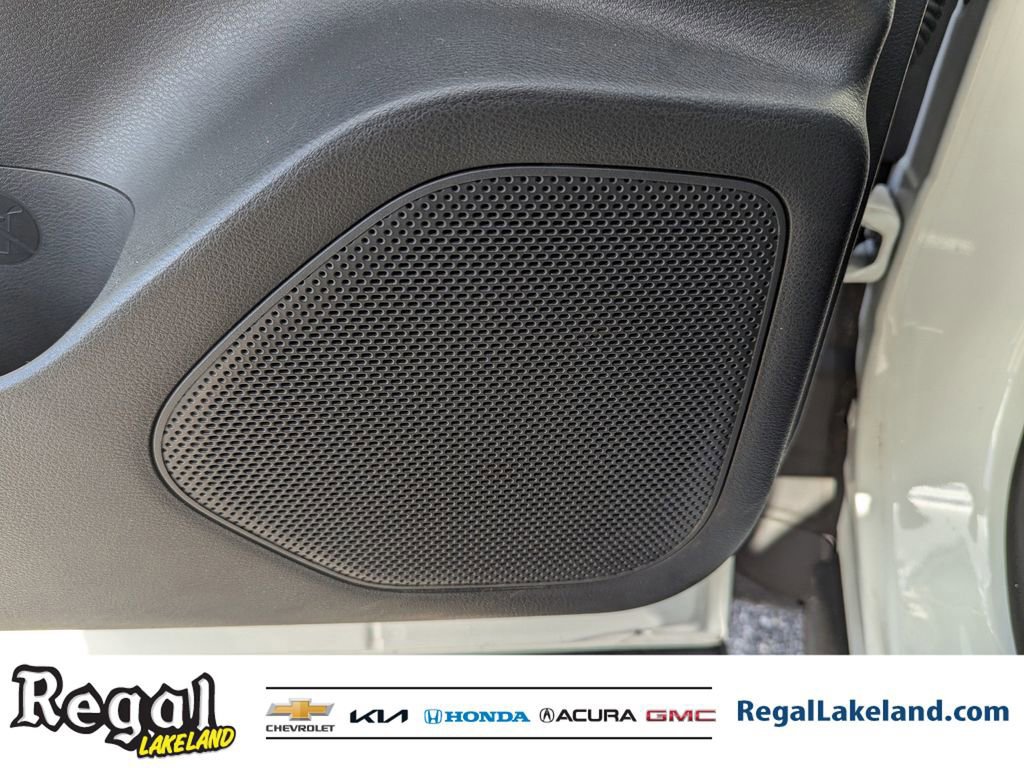 Used 2021 Nissan Rogue SV image 16