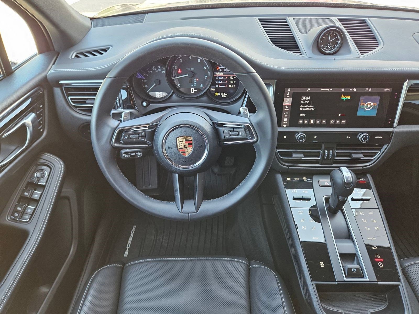 Certified 2026 Porsche Macan image 15