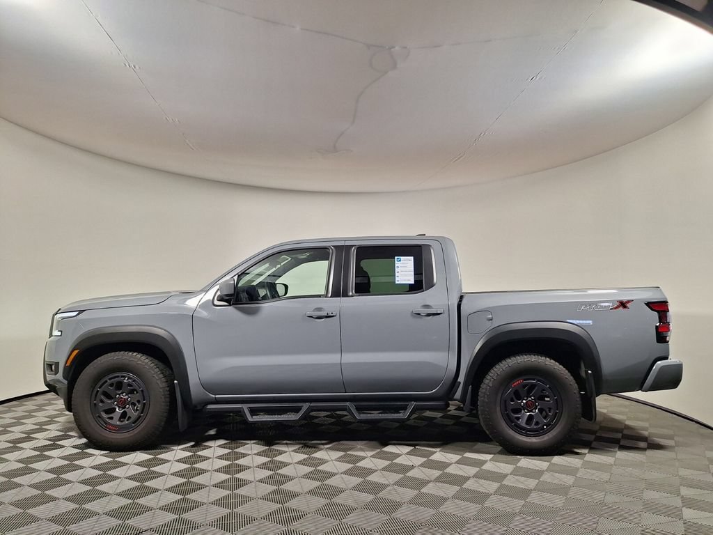 Used 2025 Nissan Frontier Pro-X RWD image 8