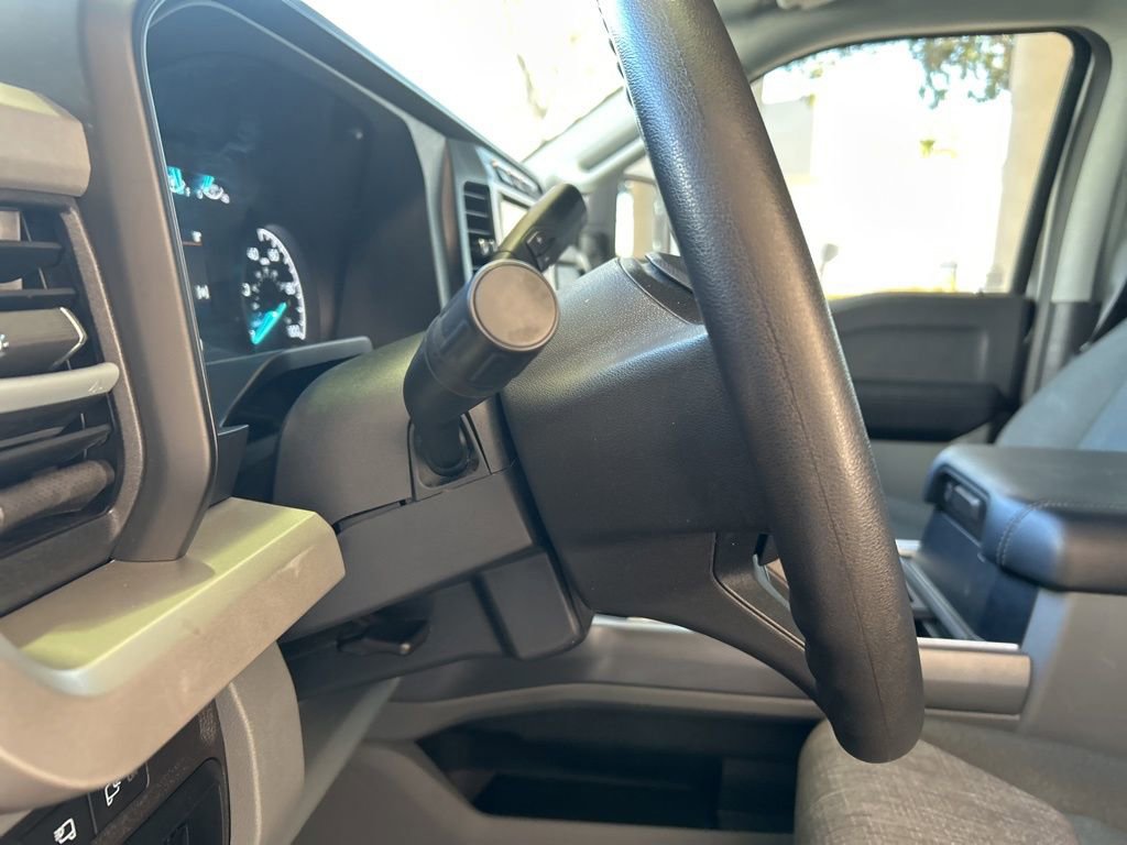 Used 2024 Ford F350 XLT w/ Camper Package image 43