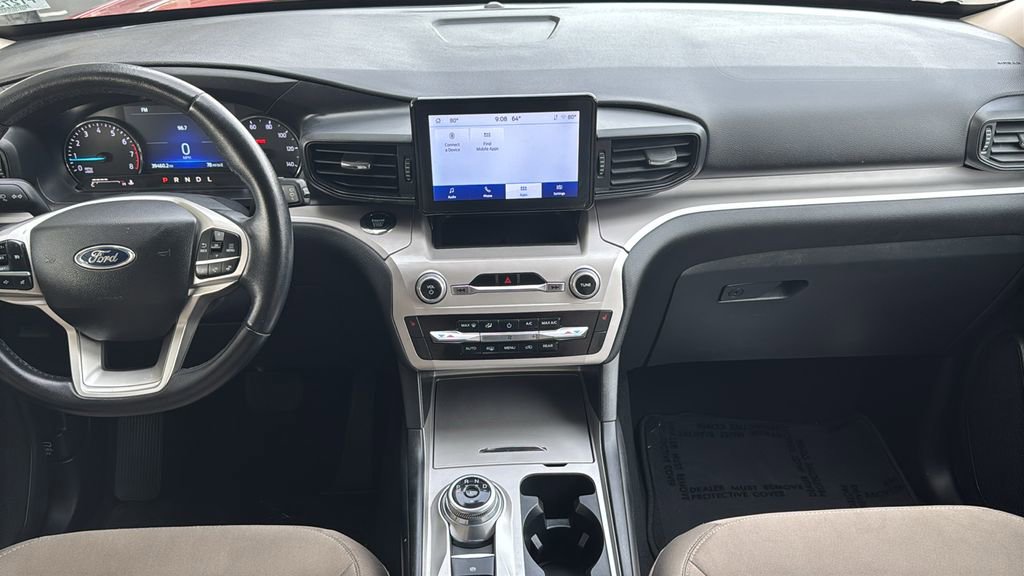 Certified 2023 Ford Explorer XLT image 9