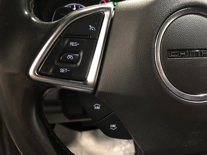 Used 2018 Chevrolet Camaro LT RWD image 10