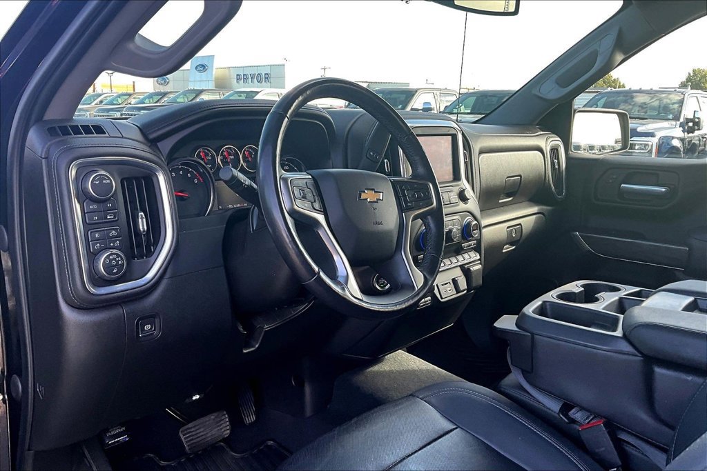 Used 2021 Chevrolet Silverado 1500 LTZ AWD/4WD image 13