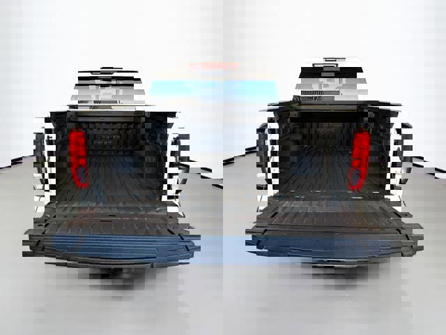 Used 2025 GMC Sierra 1500 Elevation image 30