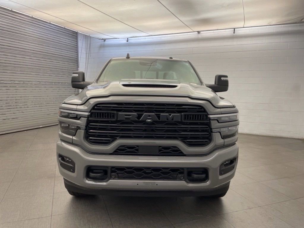 New 2026 RAM 2500 Laramie AWD/4WD image 9