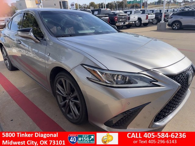 Used 2019 Lexus ES 350 F Sport w/ Accessory Package 2