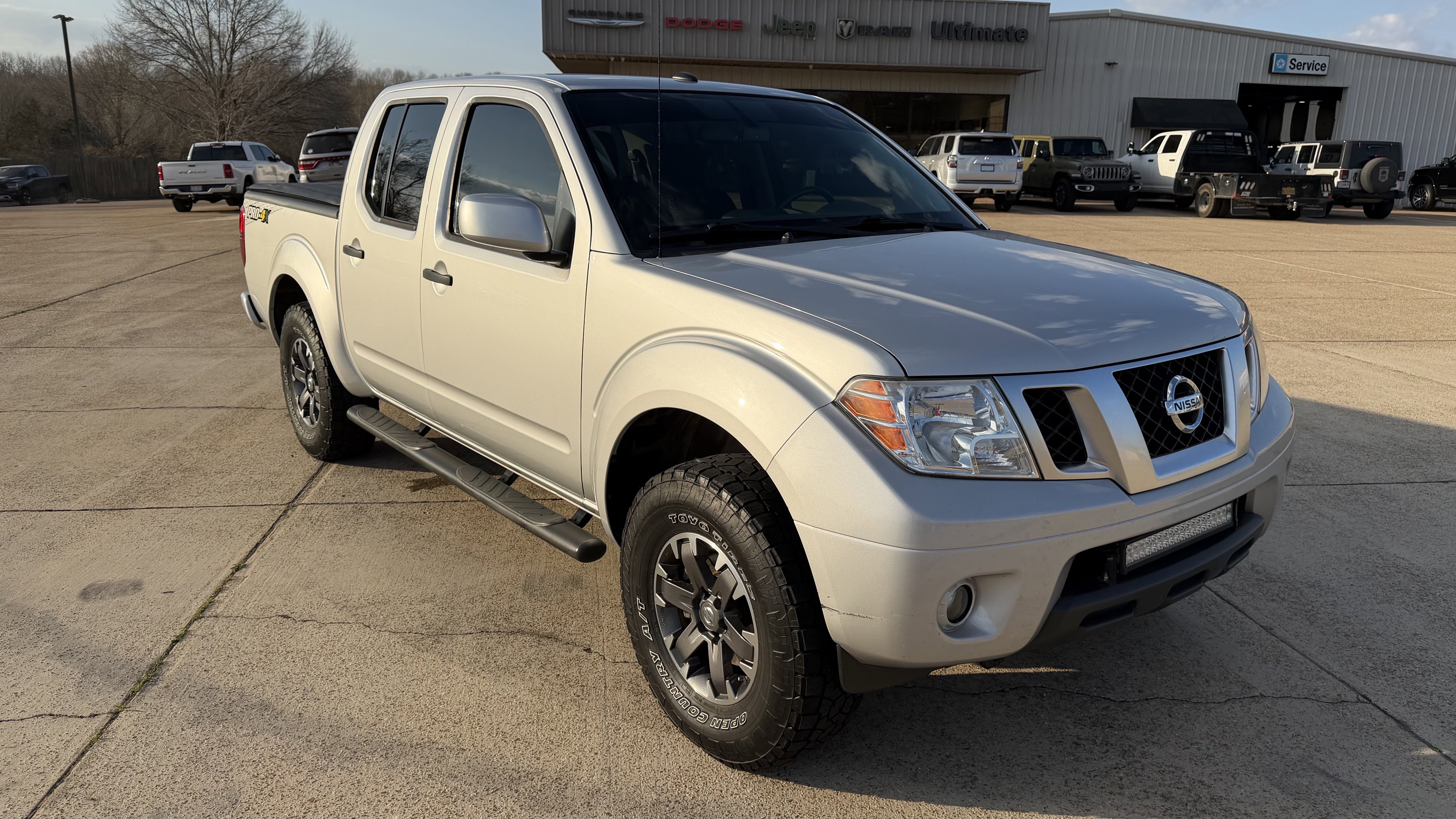 Used 2019 Nissan Frontier PRO-4X image 13