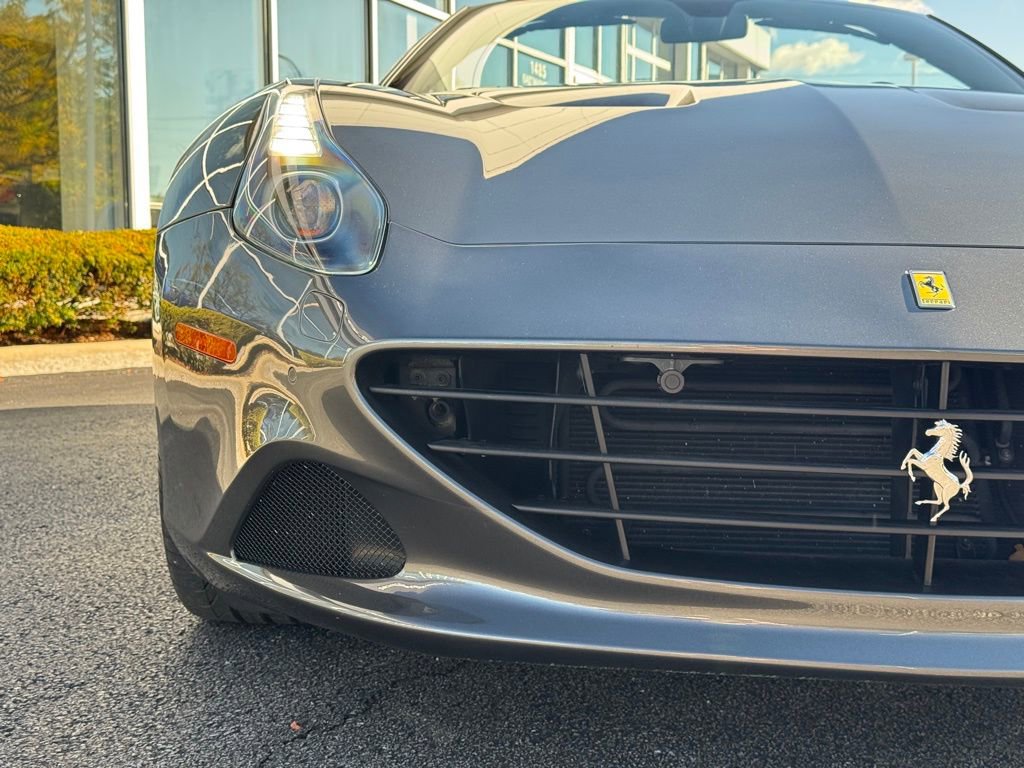 Used 2016 Ferrari California T image 35