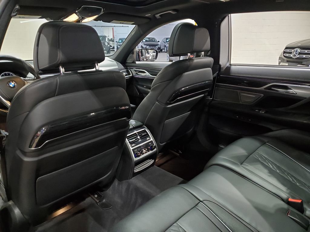 Used 2019 BMW 750i w/ Luxury Rear Seating Package image 28