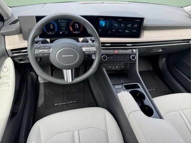 New 2025 Hyundai Sonata SEL FWD image 15