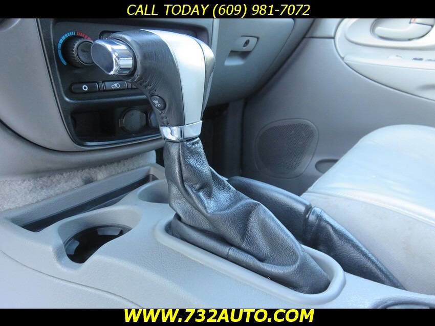 Used 2008 Chevrolet TrailBlazer LT w/ Sun And 6-Disc Cd Package AWD/4WD image 13