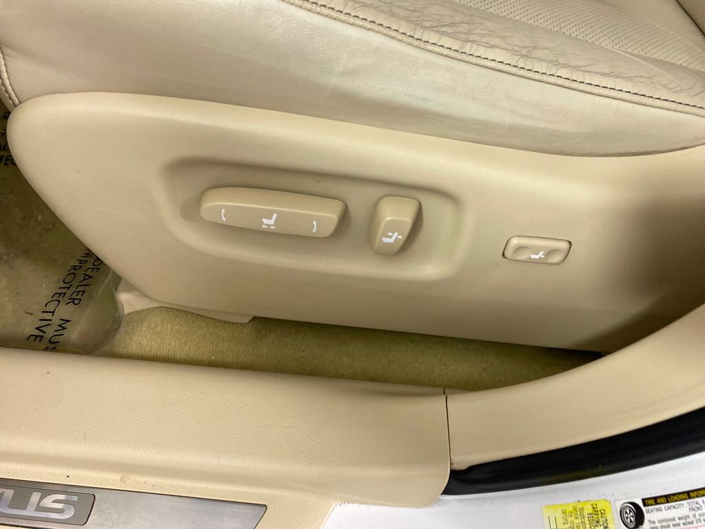 Used 2013 Lexus RX 450h FWD image 8