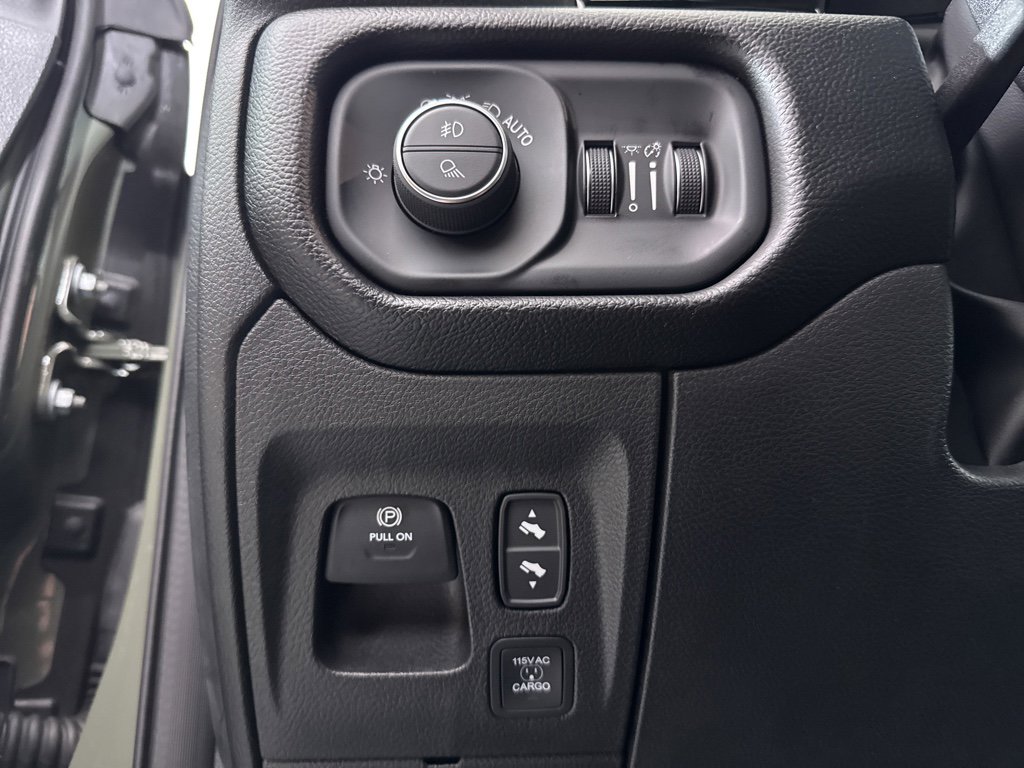 New 2026 RAM 1500 Laramie w/ Night Edition image 32