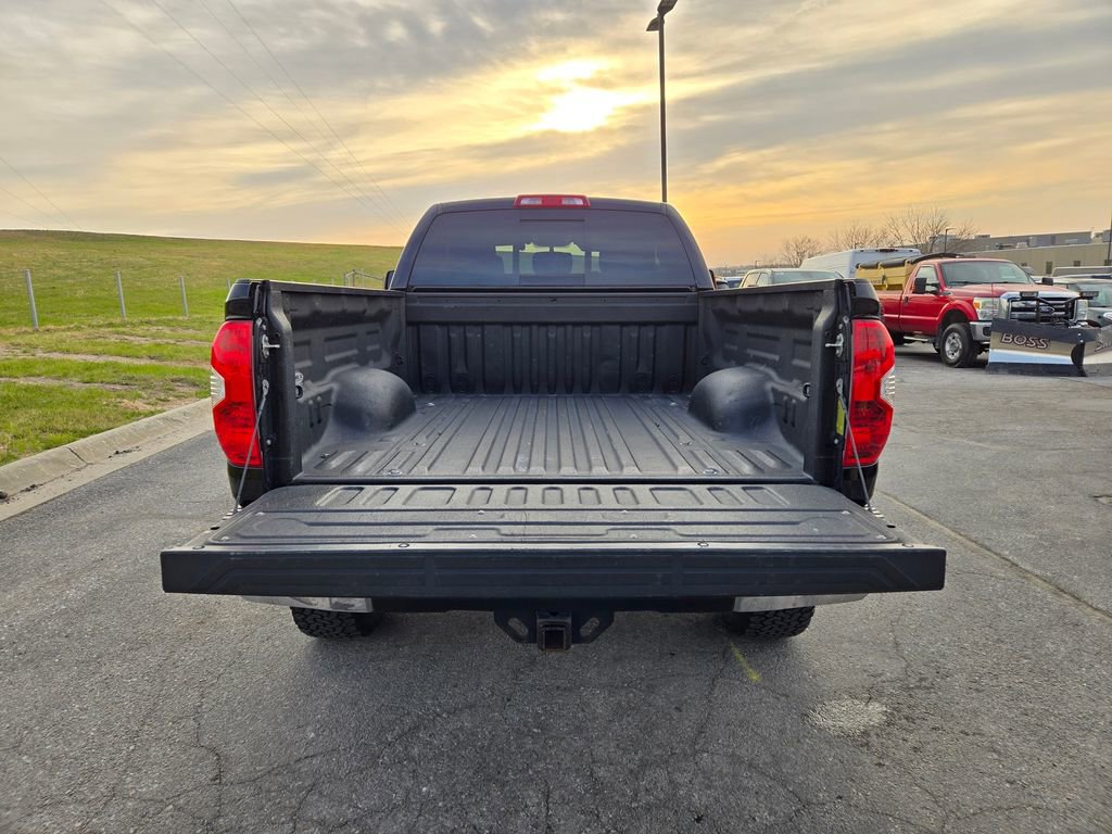 Used 2014 Toyota Tundra SR5 w/ SR5 Upgrade Package image 30