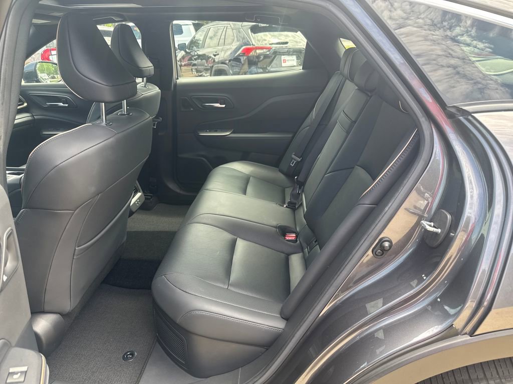 Used 2023 Toyota Crown Limited image 16