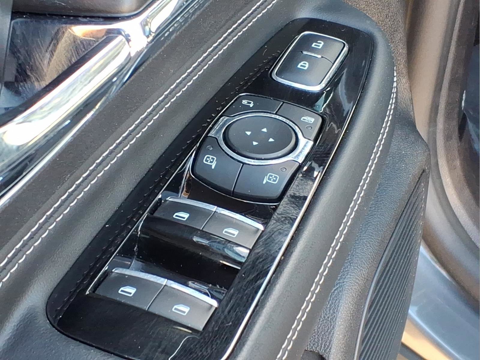 Used 2022 Lincoln Corsair AWD w/ Premium Package image 14