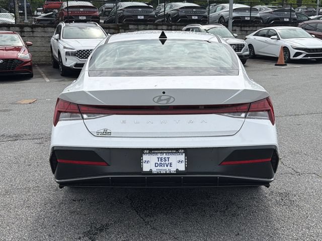 Certified 2025 Hyundai Elantra SEL FWD image 6