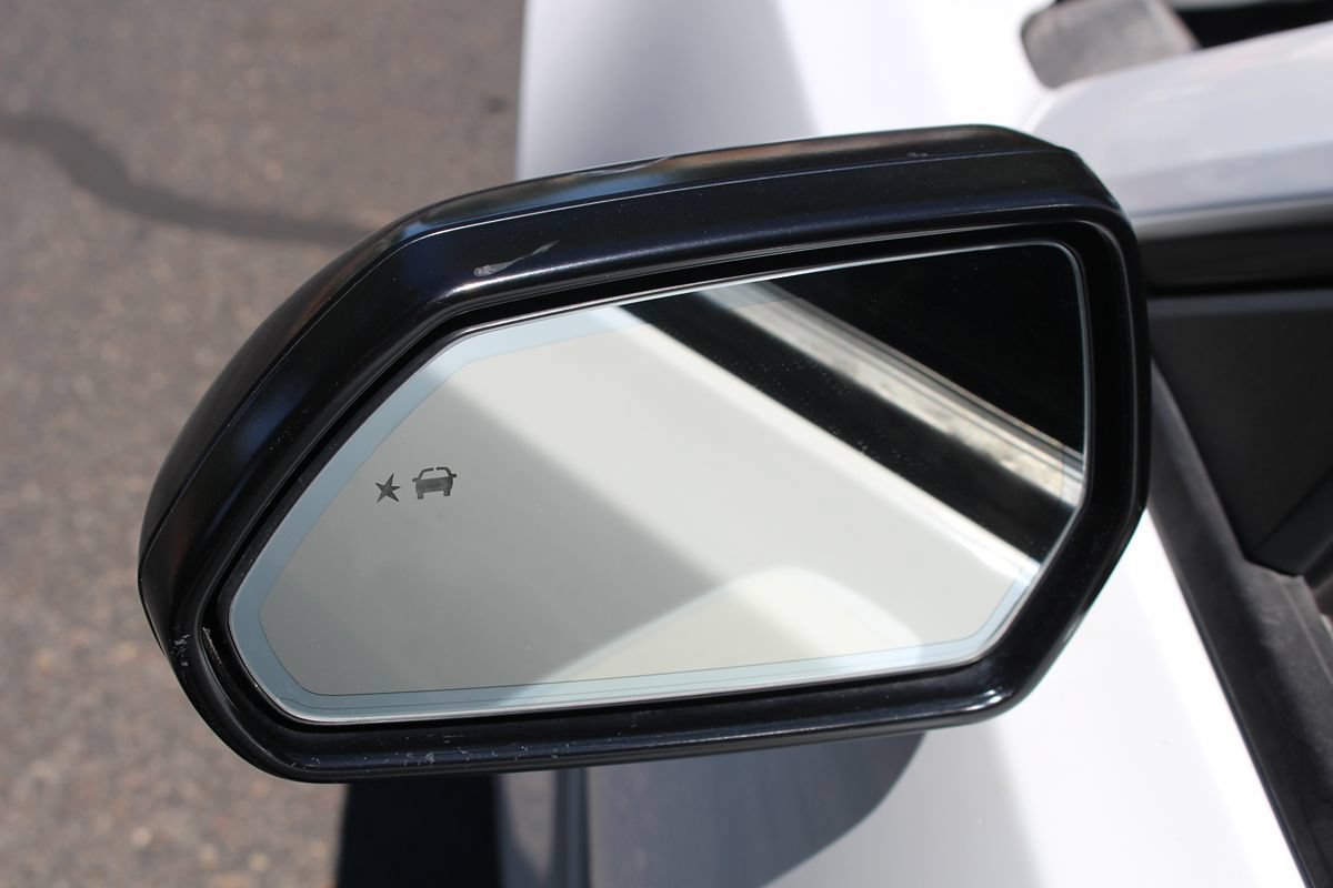 Used 2017 Chevrolet Camaro LT RWD image 62
