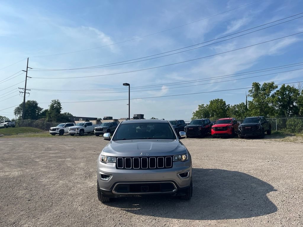 Used 2021 Jeep Grand Cherokee Limited AWD/4WD image 3