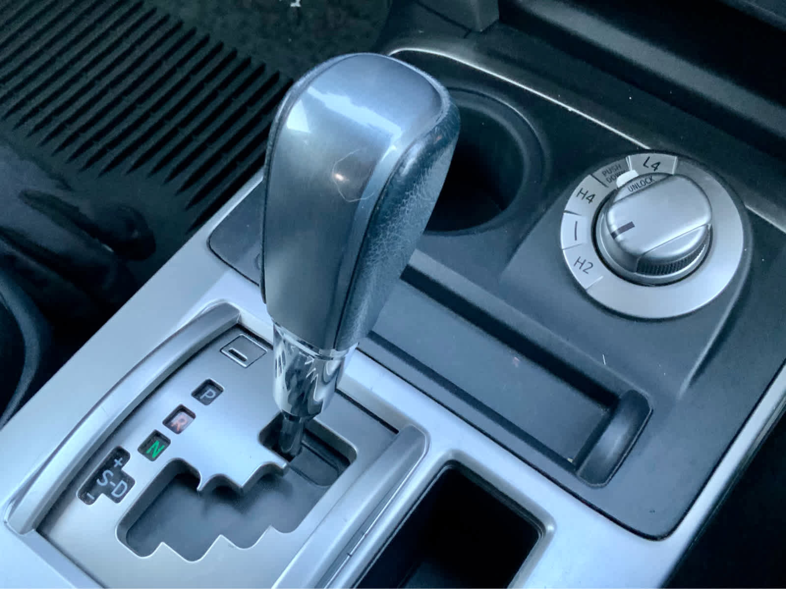 Used 2018 Toyota 4Runner SR5 image 46