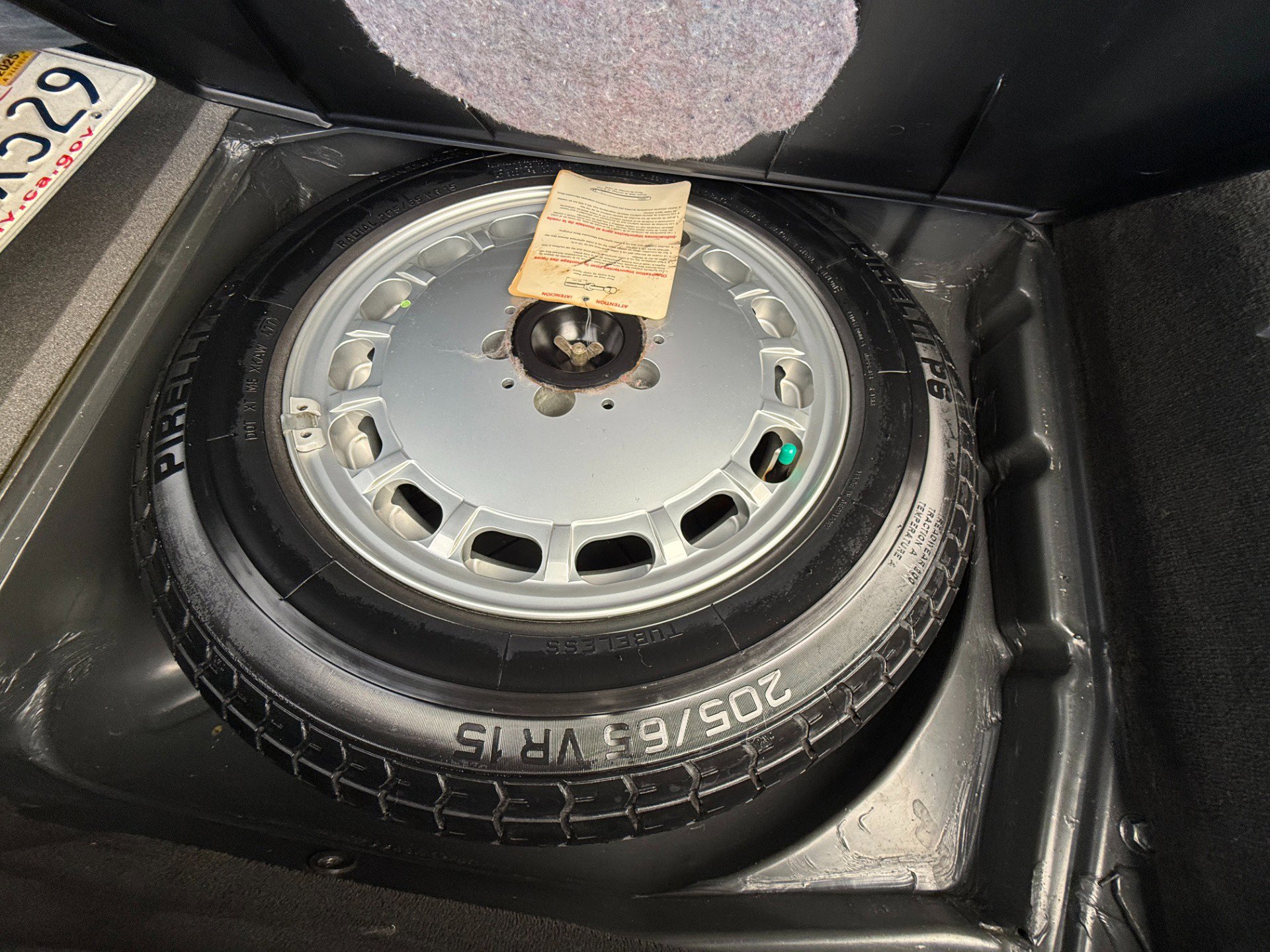 Used 1988 Mercedes-Benz 560 SL image 29