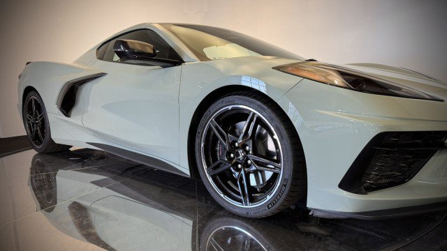 Used 2024 Chevrolet Corvette Stingray Premium Cpe w/ Z51 Performance Package RWD image 20