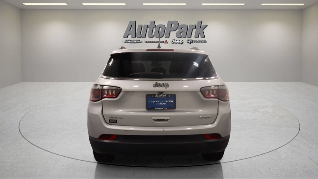 Used 2024 Jeep Compass Latitude AWD/4WD image 6
