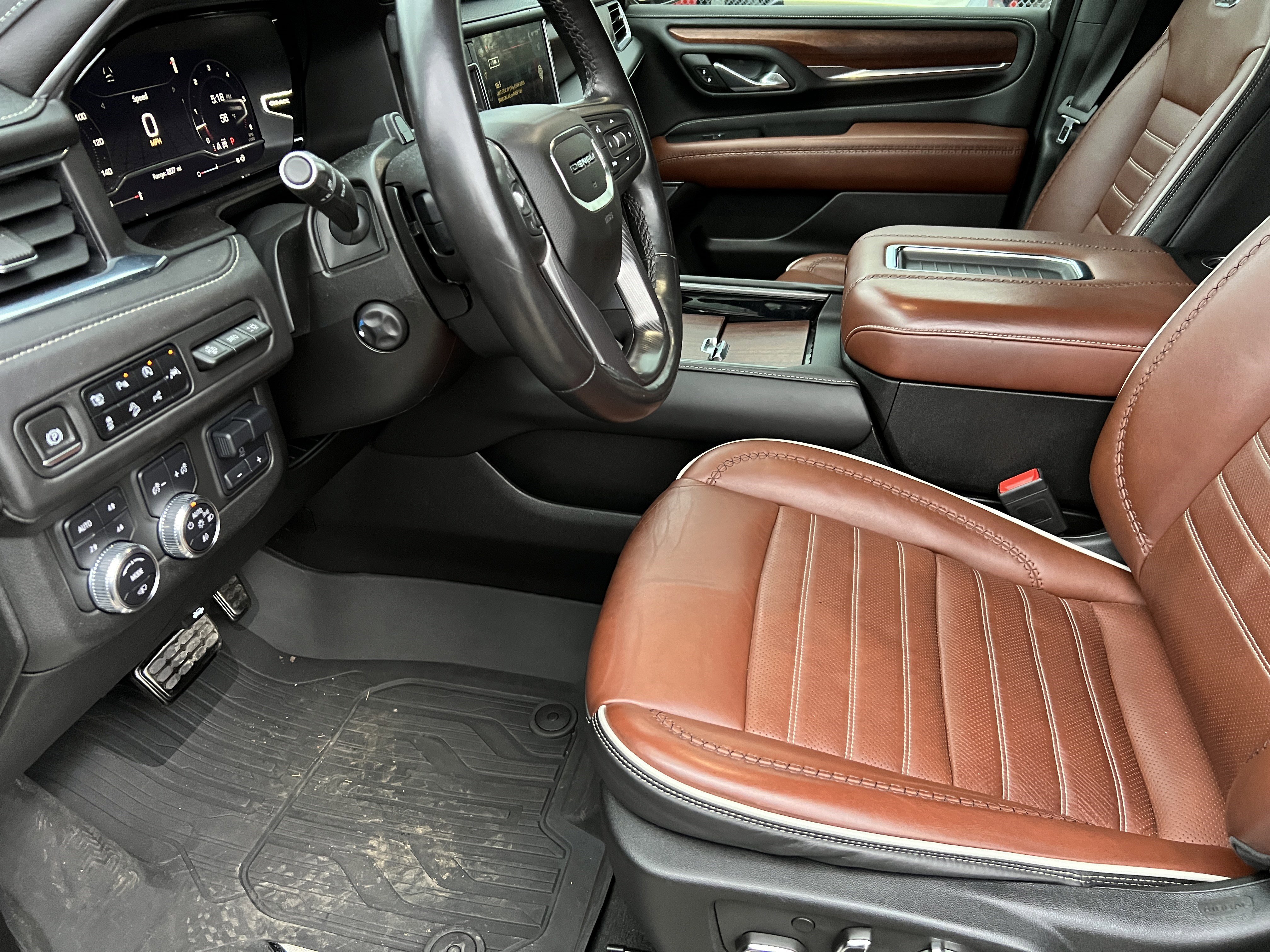 Used 2023 GMC Yukon XL Denali Ultimate w/ LPO, Floor Liner Package image 13