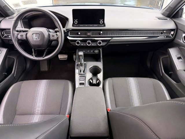 Used 2025 Honda Civic Sport image 13
