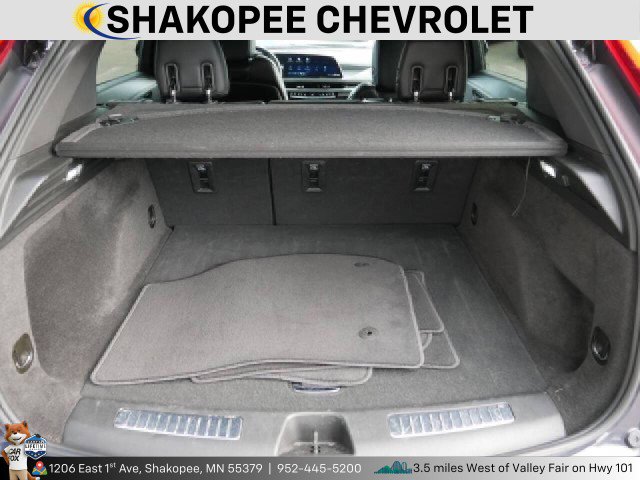 Used 2024 Cadillac XT4 Premium Luxury image 11