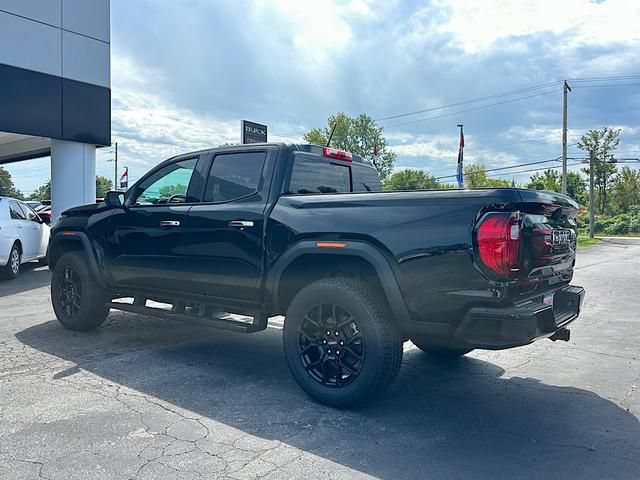 New 2026 GMC Canyon Denali w/ LPO, Denali Black Edition AWD/4WD image 3