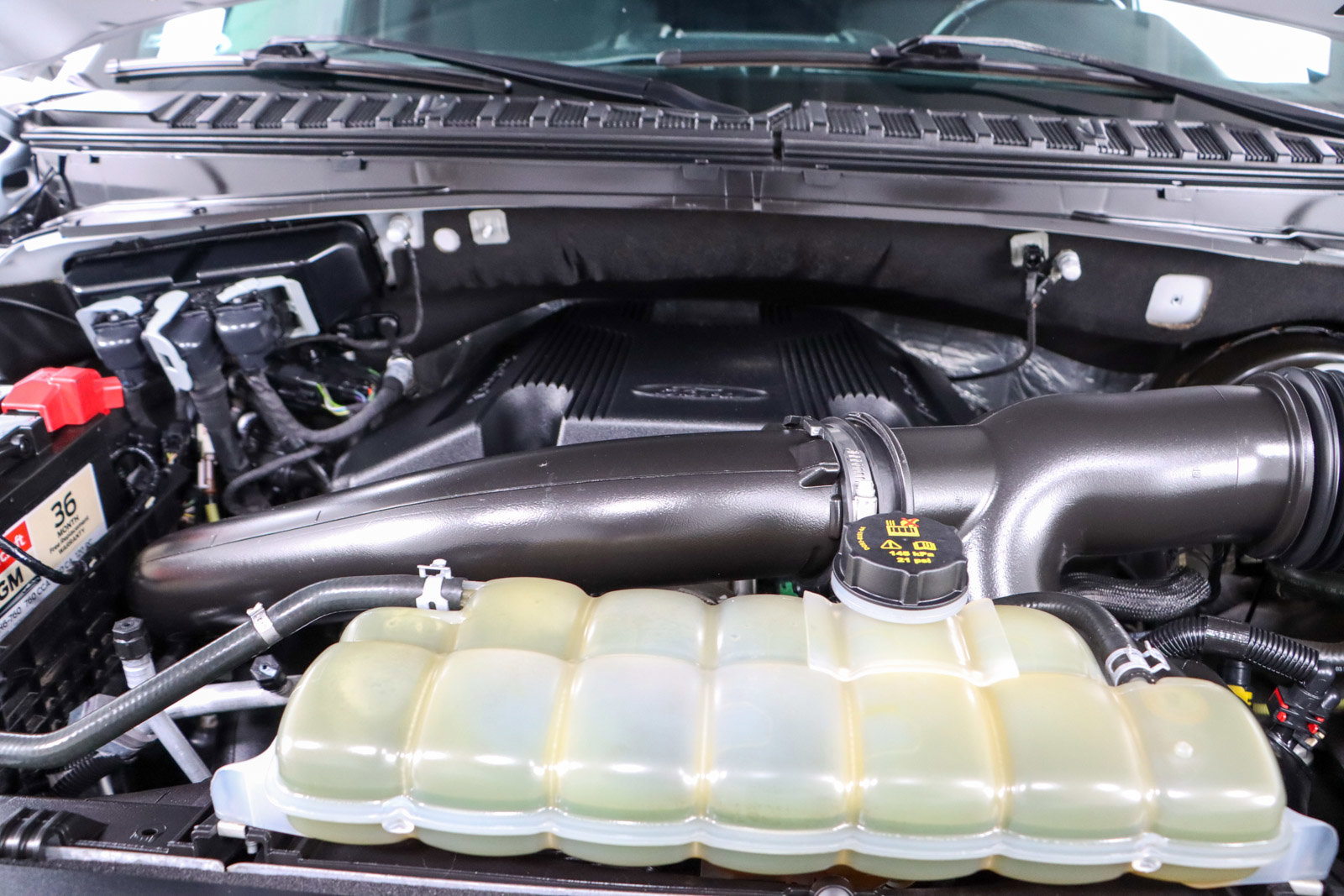 Used 2021 Ford Expedition XLT image 32