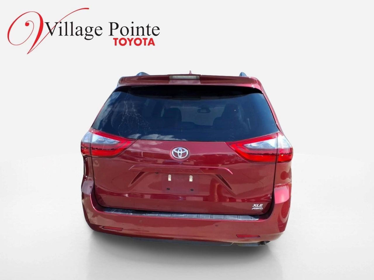Used 2020 Toyota Sienna XLE w/ XLE Navigation Package AWD/4WD image 3