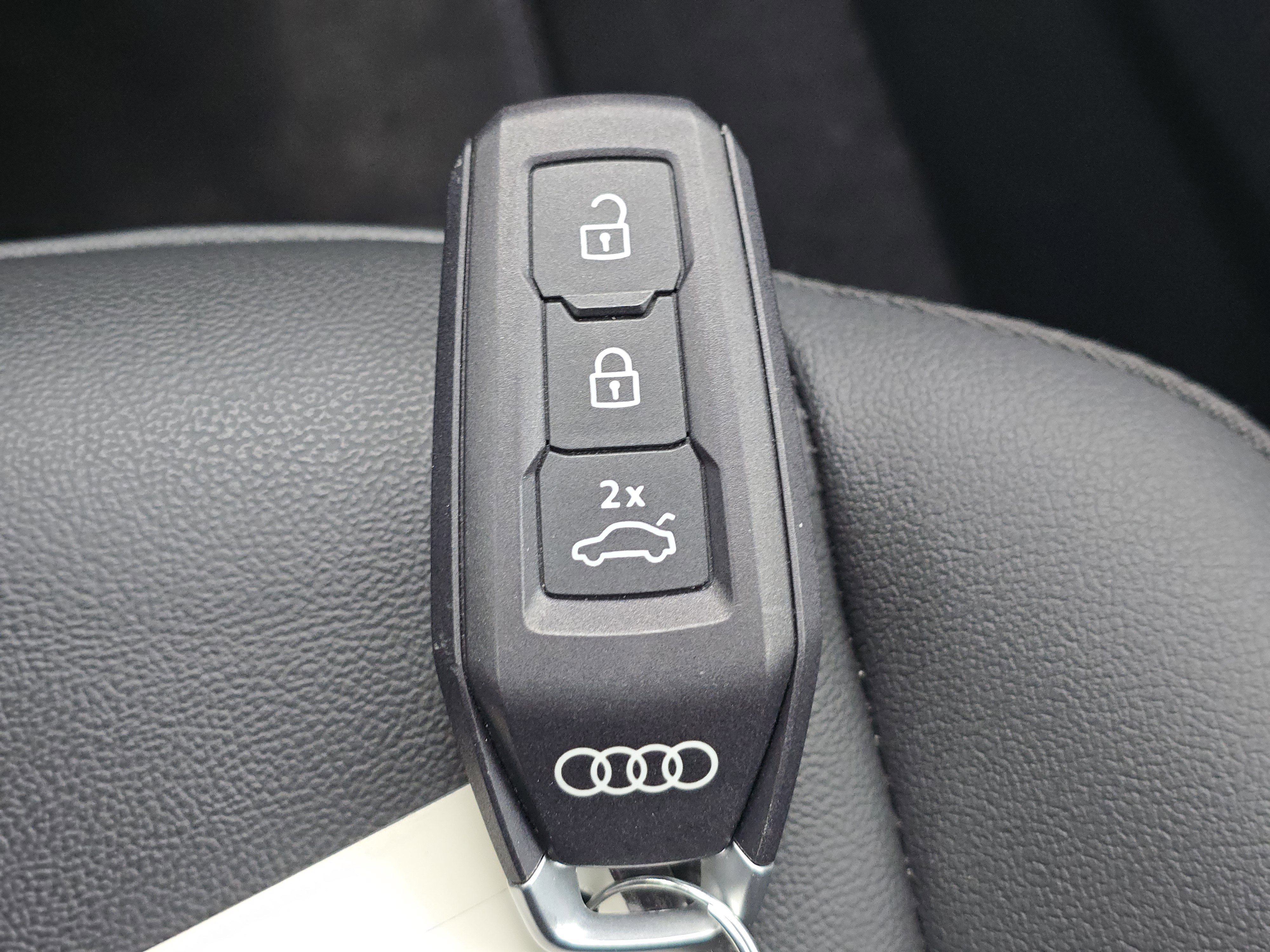 Certified 2025 Audi Q5 Premium w/ Convenience Package image 27