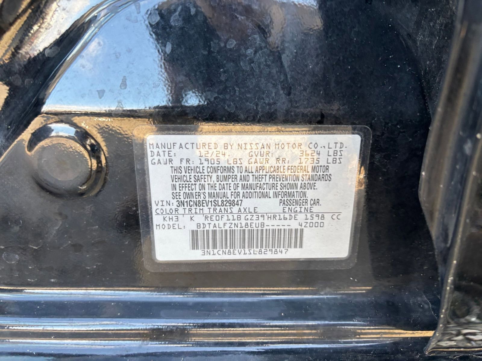 Used 2025 Nissan Versa SV FWD image 27