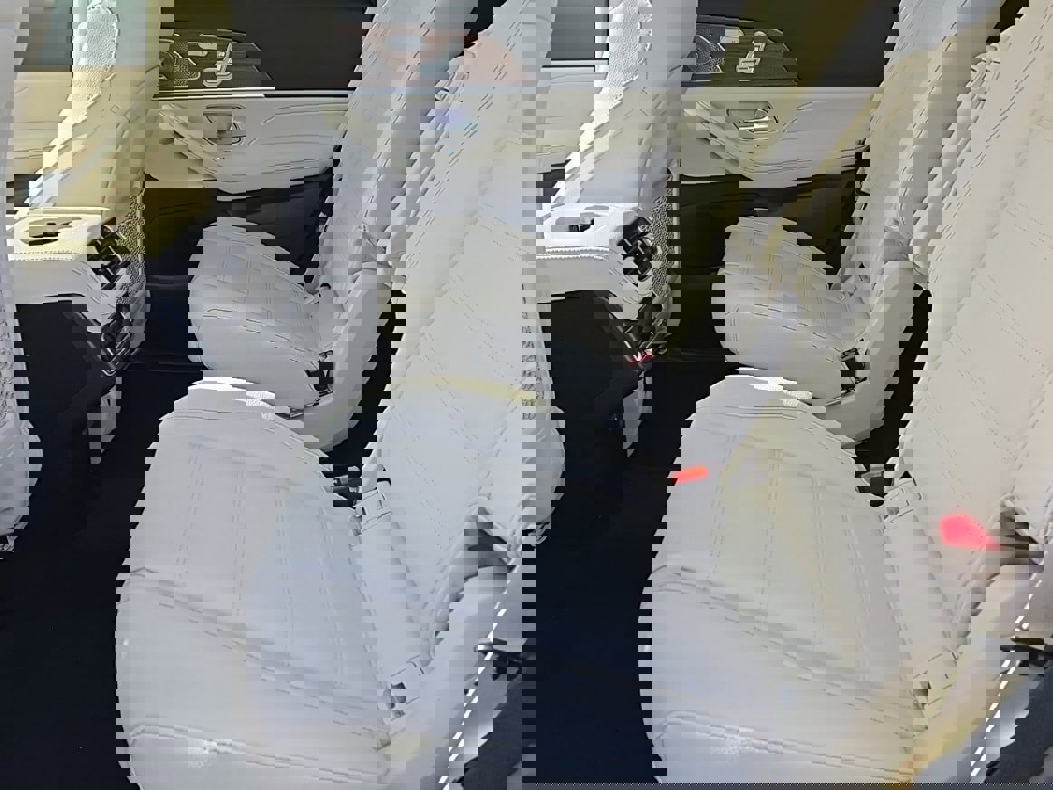 New 2026 Mercedes-Benz GLS 450 4MATIC image 33