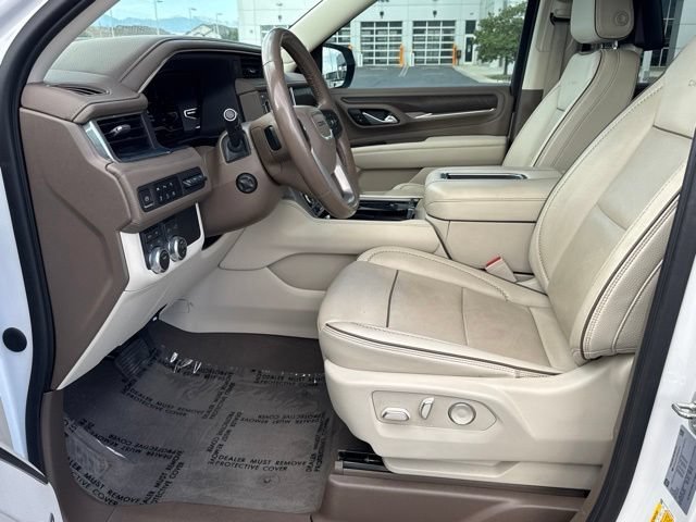 Used 2023 GMC Yukon XL Denali AWD/4WD image 26