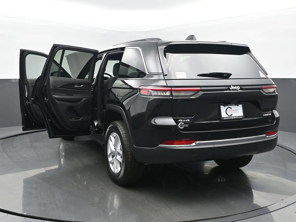 New 2025 Jeep Grand Cherokee Laredo X w/ Luxury Tech Group I image 27