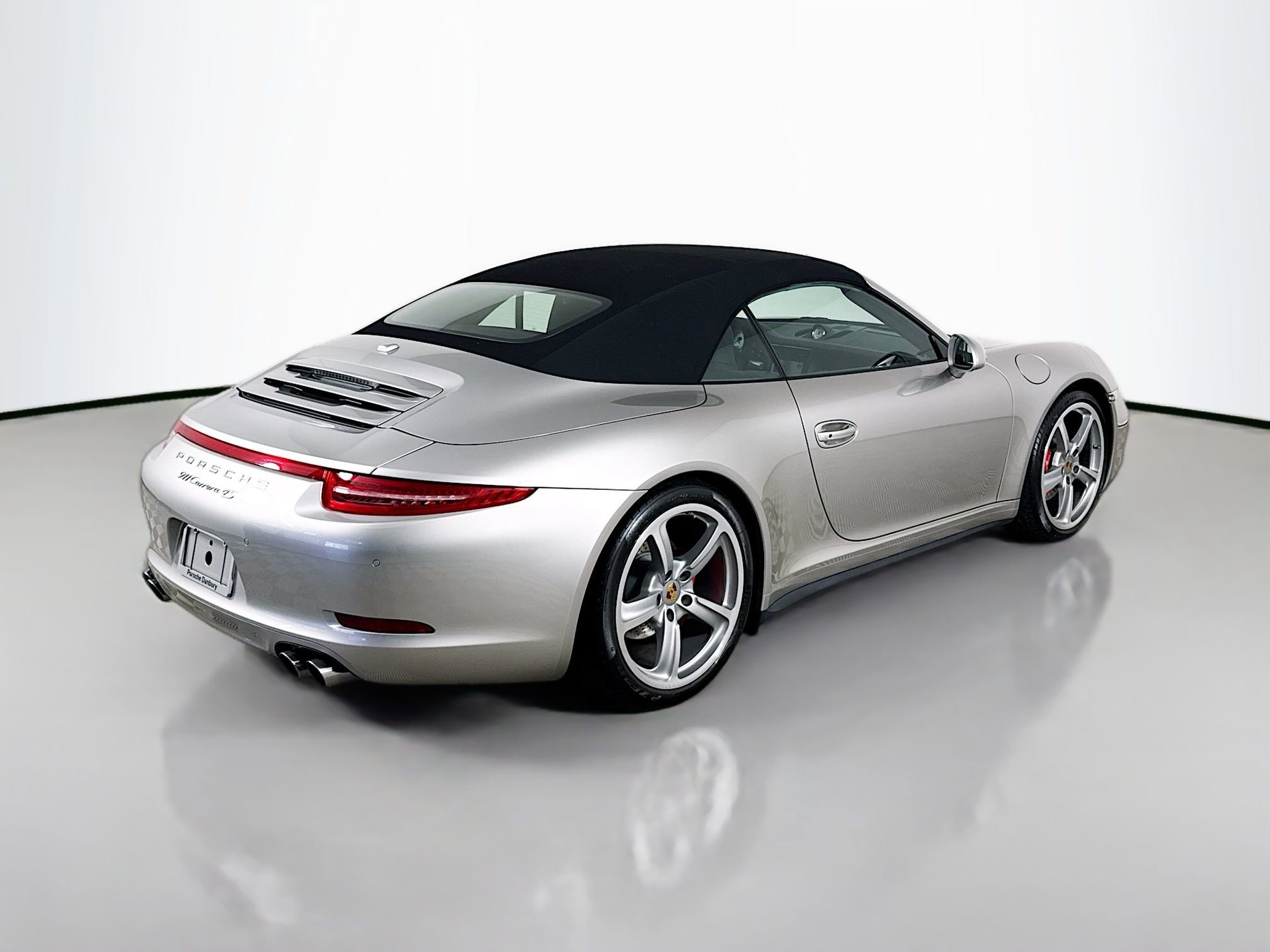 Certified 2013 Porsche 911 Carrera S image 9