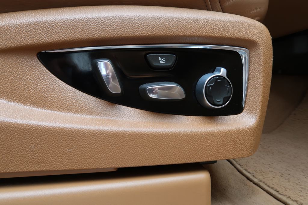 Used 2015 Cadillac Escalade ESV Platinum AWD/4WD image 15