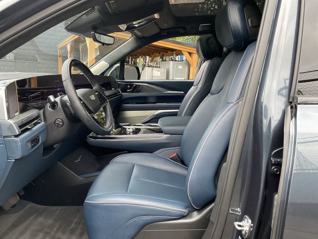 Certified 2026 Cadillac Escalade IQ Sport 2 AWD/4WD image 14