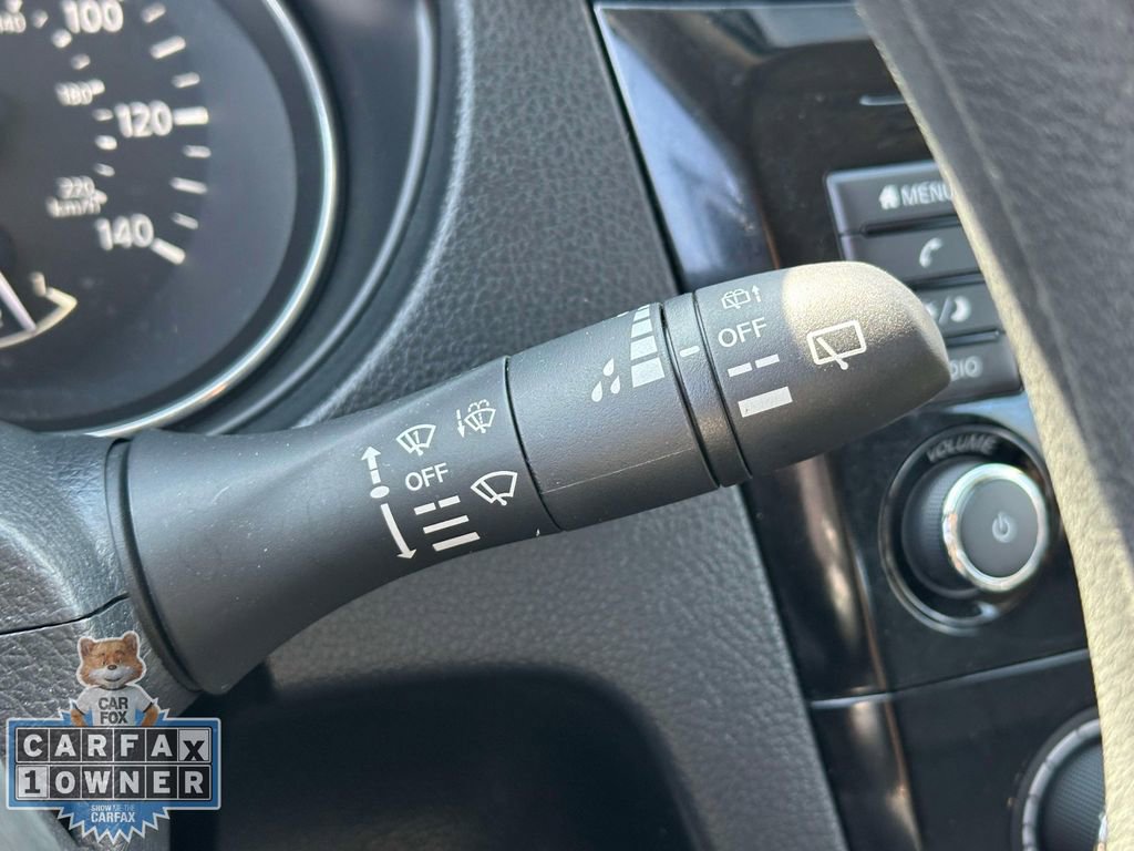 Used 2018 Nissan Rogue S image 23