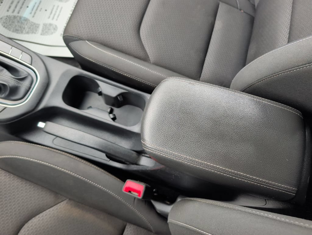 Used 2019 Hyundai Elantra GT FWD image 17