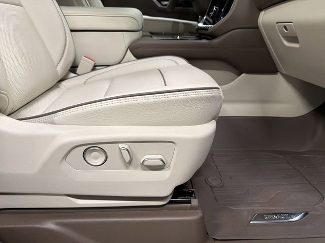 New 2026 GMC Yukon XL Denali w/ Sun & Power Step Package image 22