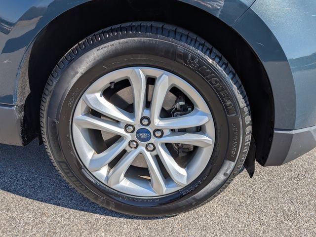 Used 2019 Ford Edge SEL w/ Equipment Group 201A image 9