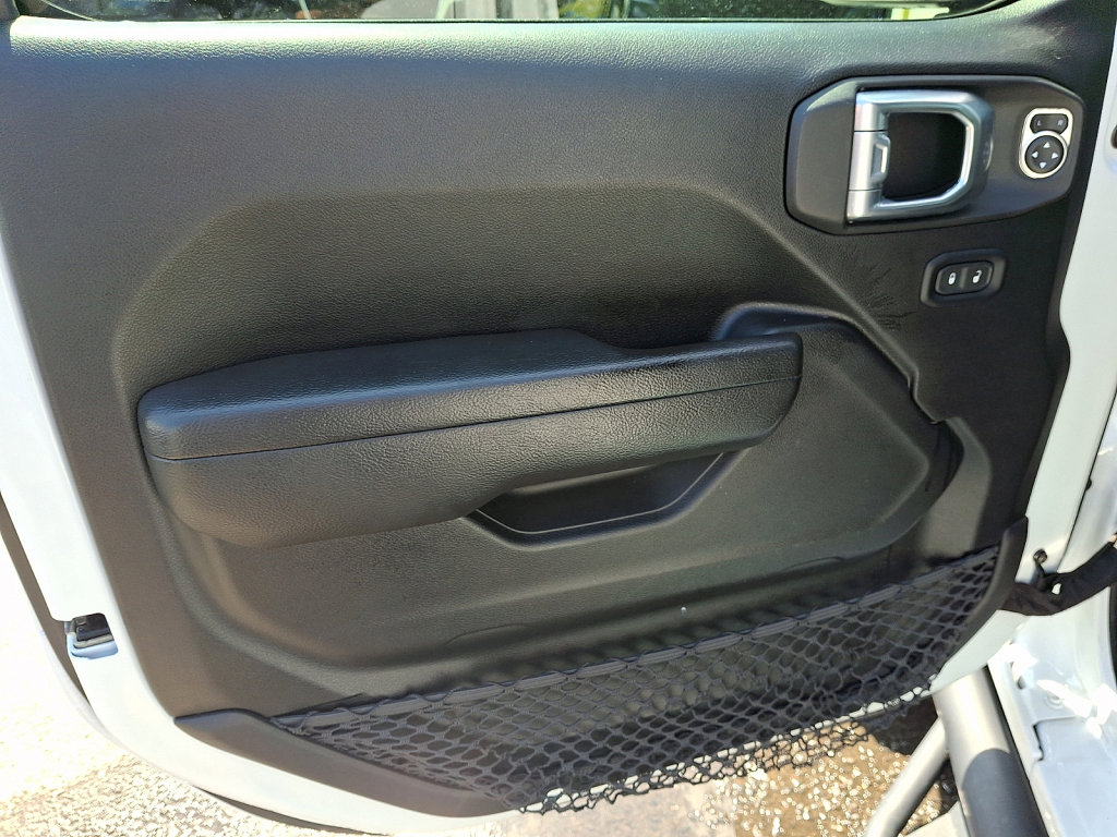 Used 2023 Jeep Wrangler Unlimited Sport AWD/4WD image 23