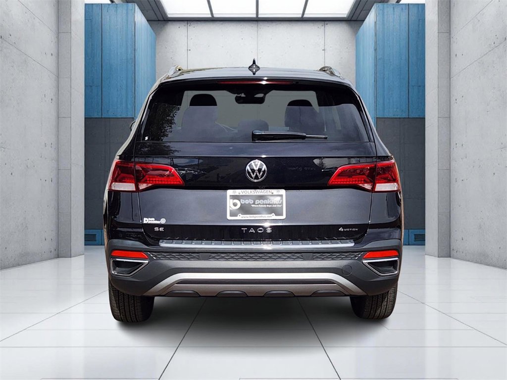 New 2024 Volkswagen Taos SE image 29