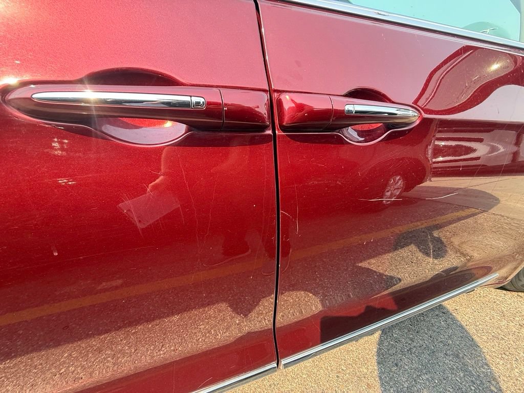 Certified 2019 Chrysler Pacifica Touring-L FWD image 16